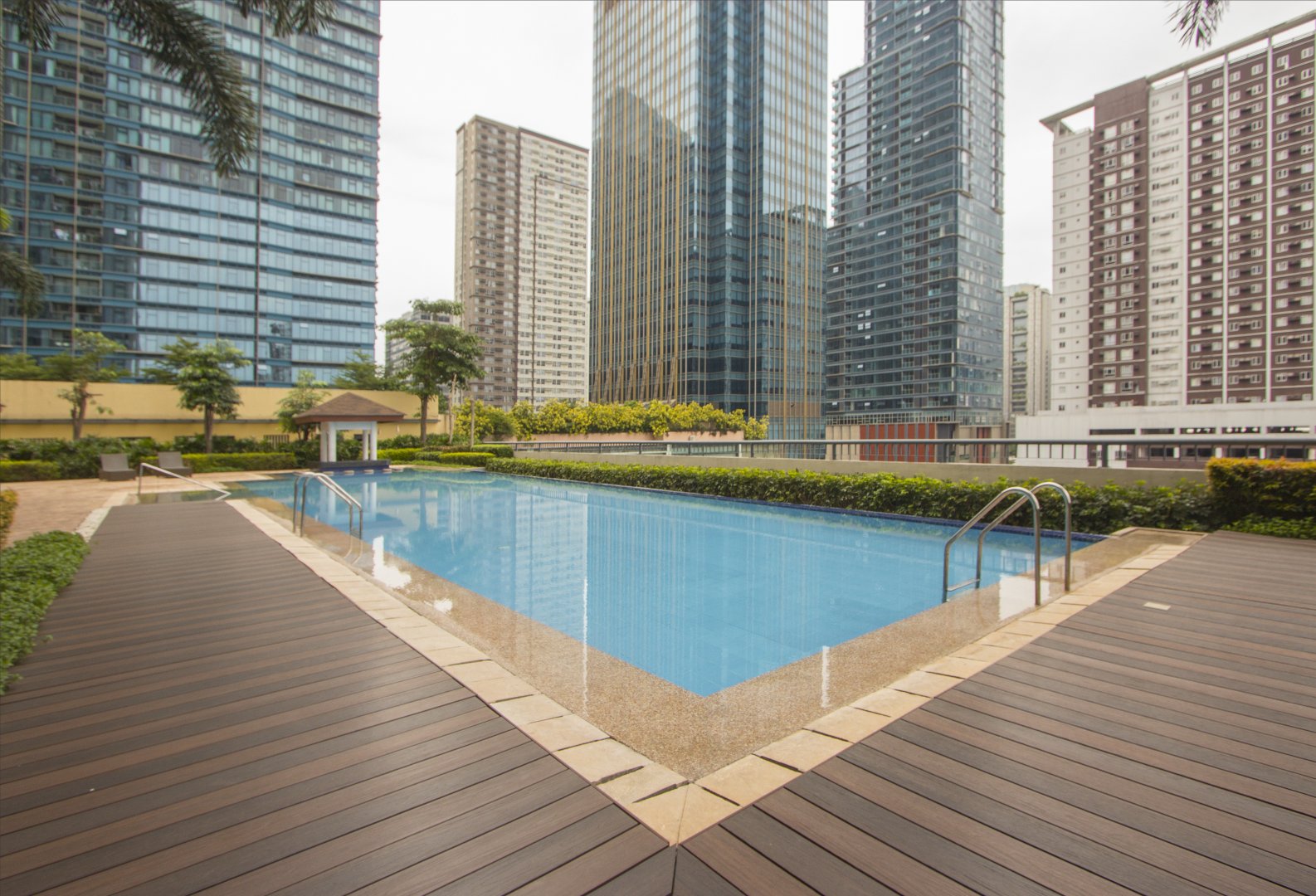 Park West Swimming Pool (Large)_1